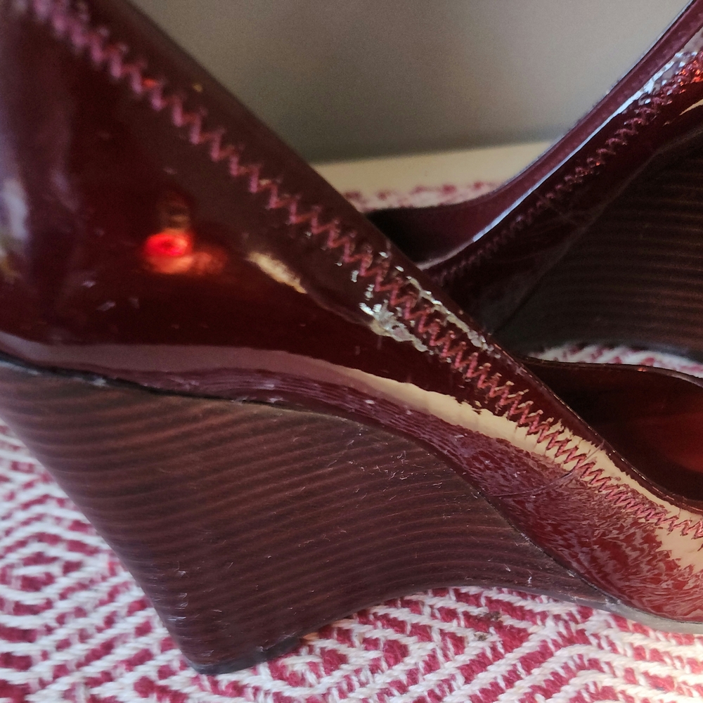 TORY BURCH Deep Red Heels - Picture 8 of 9